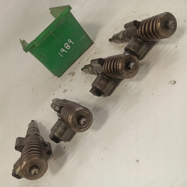 фото №10, Volkswagen touran i 2.0 tdi pompowtryskiwacz 0414720402 03g130073b
