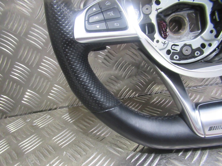 фото №11, Руль кожа mercedes glc w253 amg k350