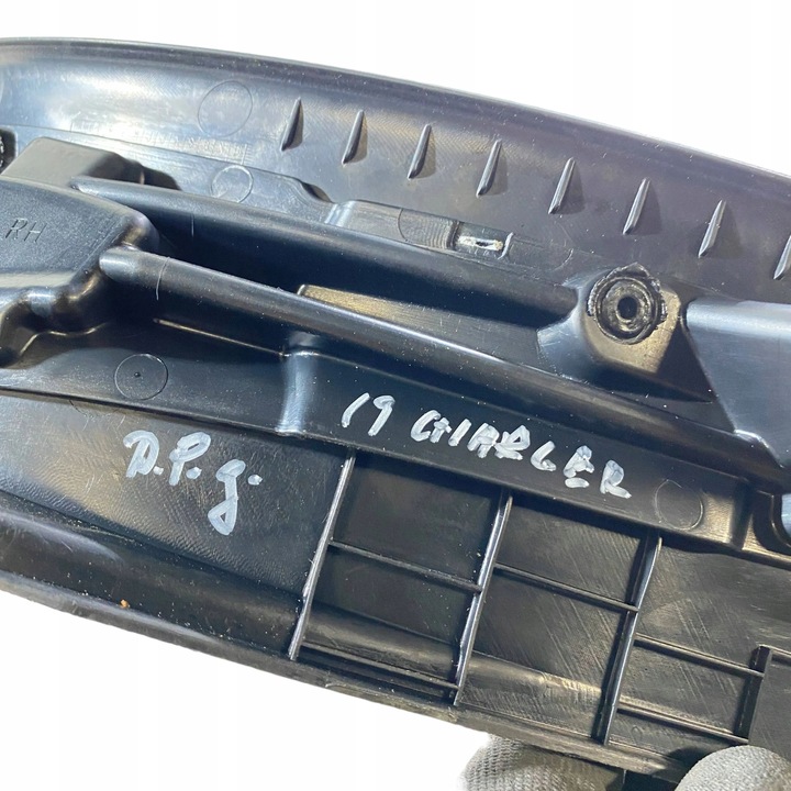 фото №8, Dodge charger 2019 права сторона планки порогові, накладки