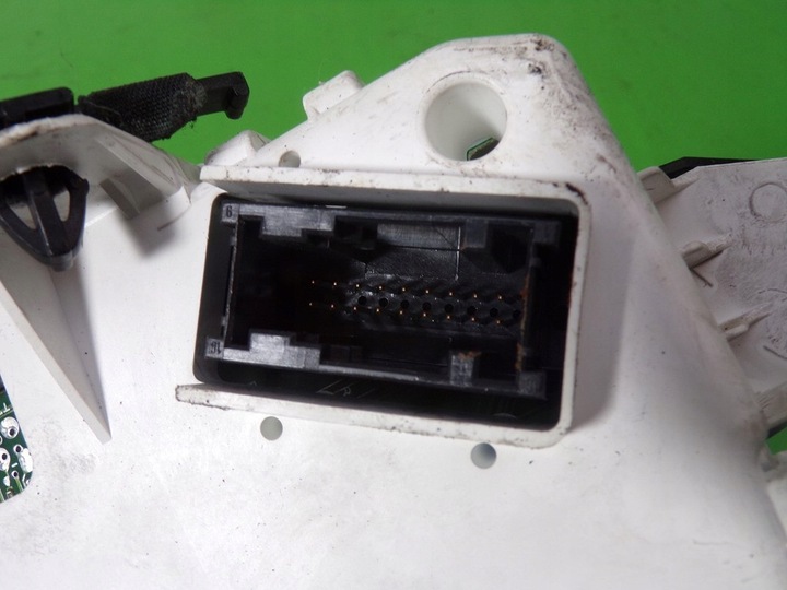 фото №8, Land rover freelander i рестайлинг 2.0 d спидометр приборы спидометр yac500950