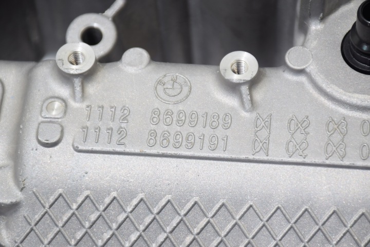 фото №9, Bmw g30 g11 g15 g05 g06 g07 n63b44d n63 s63 правая крышка головки клапанов