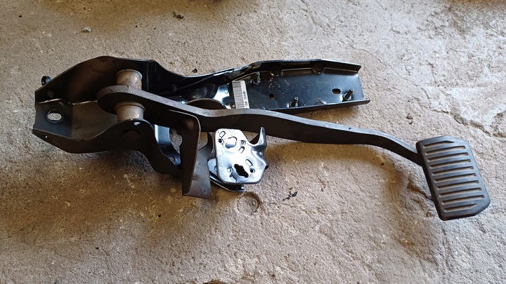 фото №1, Ford mondeo mk4 педаль тормоза автомат