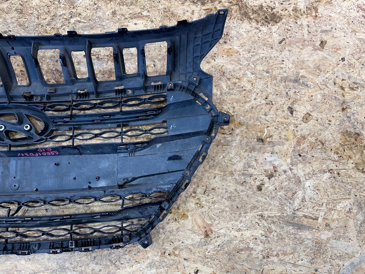 фото №7, Hyundai i30 i-30 ii 2 рестайлинг 14-17 решётка решётка радиатора решётка средняя бампера передняя