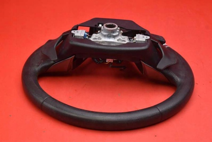 фото №5, Руль мультифункция 45100-05680 toyota avensis t27 09-11