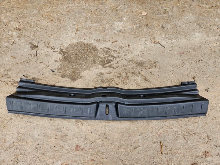 фото №1, Mercedes gla h247 защита ремня зад багажника