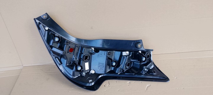 фото №7, Фара зад задня ліва toyota aygo x 22-26rok 81561-0h180 оригінал