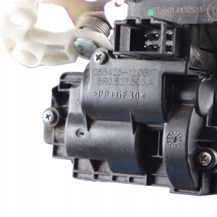 фото №10, Audi a3 8v замок багажника механизм zatrzasku крышки багажника 8r0827505a
