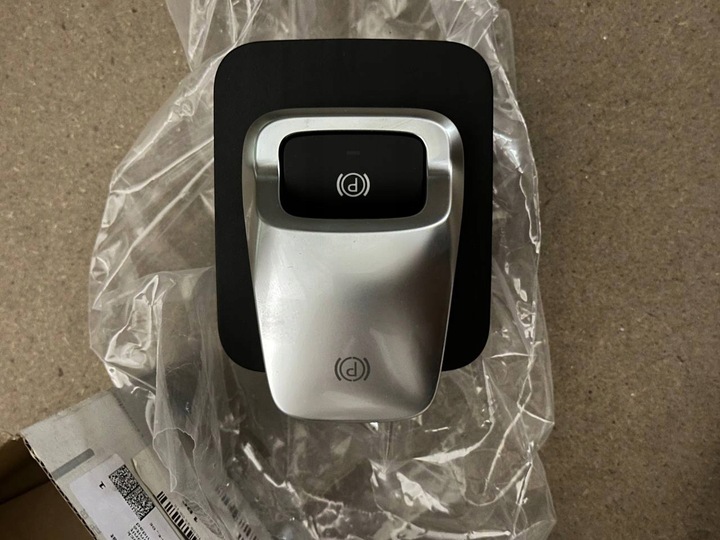 фото №1, Mercedes actros mp5 новый оригинальный кнопка тормоз ручной a0005453944