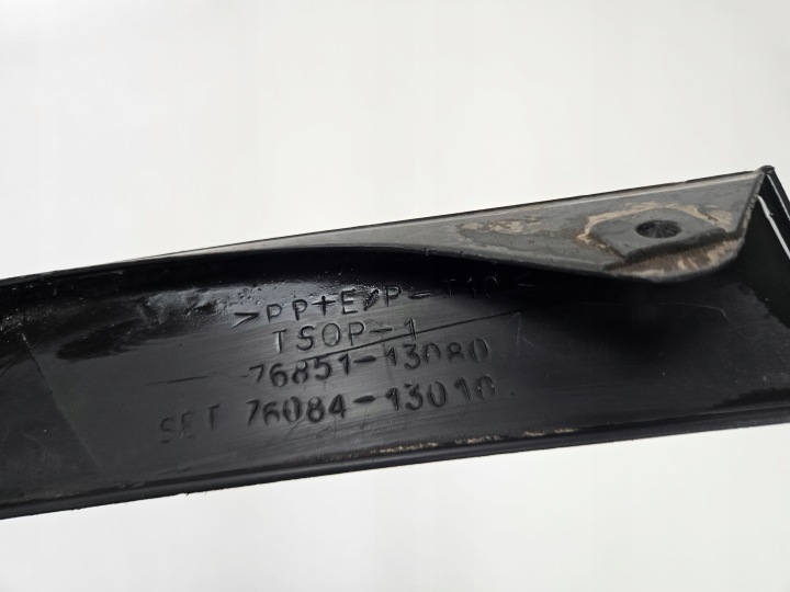 фото №10, Toyota corolla verso i 01 - спойлер спойлер бампера перед праве 76851-13080