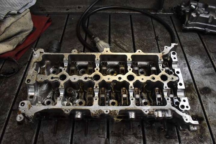 фото №12, Головка двигуна toyota avensis t27 2.2 d-cat 150 km 09-11