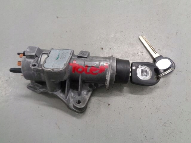 фото №1, Seat toledo ii 02 замок запалювання ключі 4b0905851c