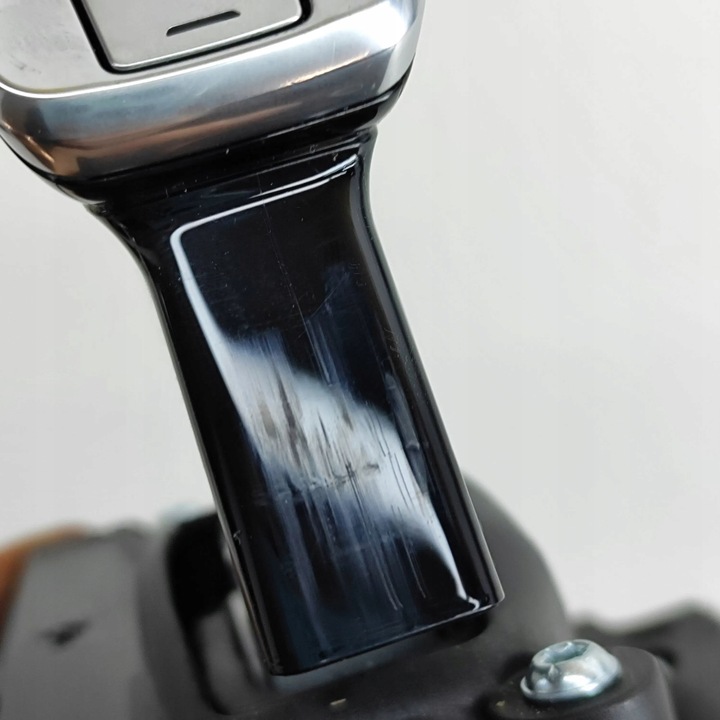 фото №11, Porsche panamera 971 2018 домкрат изменения коробки передач / верхний