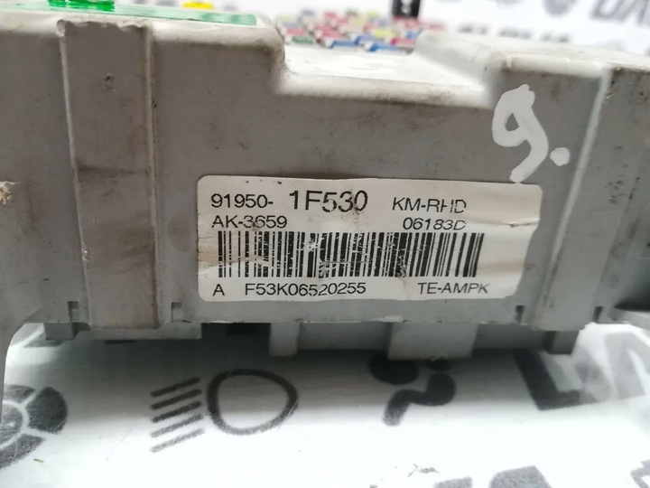 фото №9, Коробка запобіжників / комплект kw hp 91950-1f540 919501f540 2006 перед