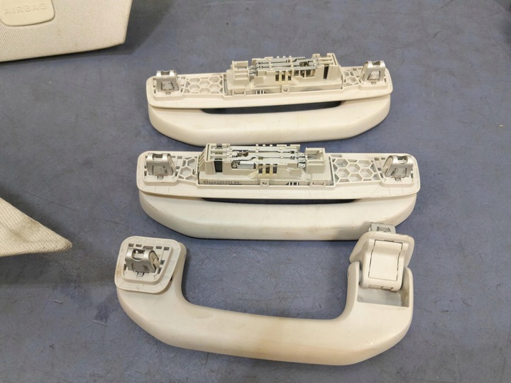 фото №6, Mercedes b w246 стеля козирки ручки лампочки