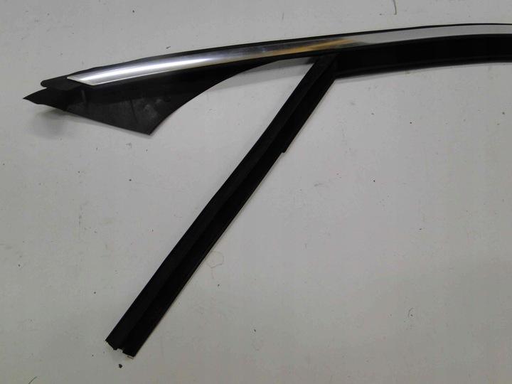 фото №6, Mercedes c w205 205 прокладка стёкла левый перед