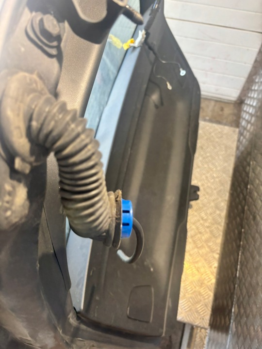 фото №13, Крышка крышка багажника оригинал peugeot 308 ii универсал