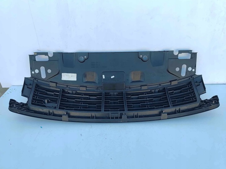 фото №11, Range rover v l460 23- центральна решітка бампера перед 4812