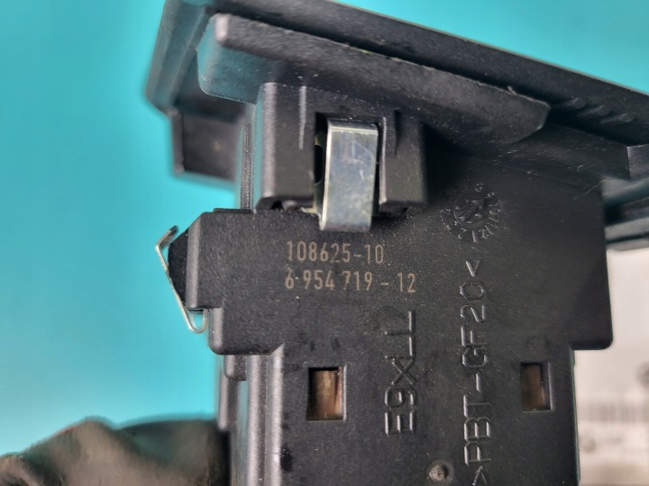 фото №9, Bmw e90 e91 08r 318 d 2.0 d n47 блок управления двигателем (ecu) компьютер ключ cas