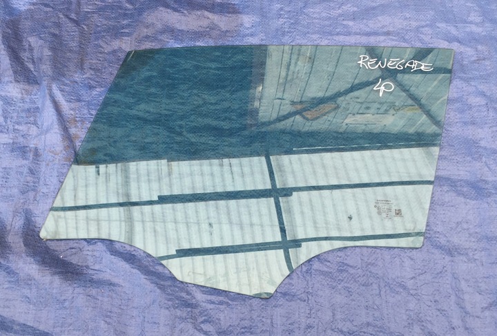 фото №1, Jeep renegade 19 20 стекло з дверь левый перед