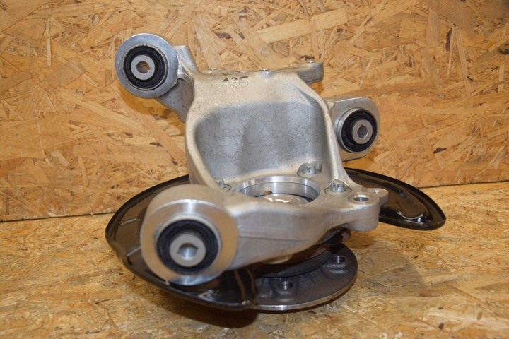 фото №13, Поворотна опора ступиця зад l/p mercedes a-klasa w177 23r amg 9tyśkm a2473340500