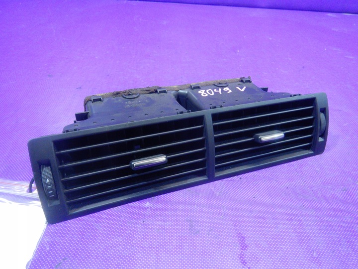 фото №4, Audi a4 b6 00- ґрати повітропровід середні 8e0820951g