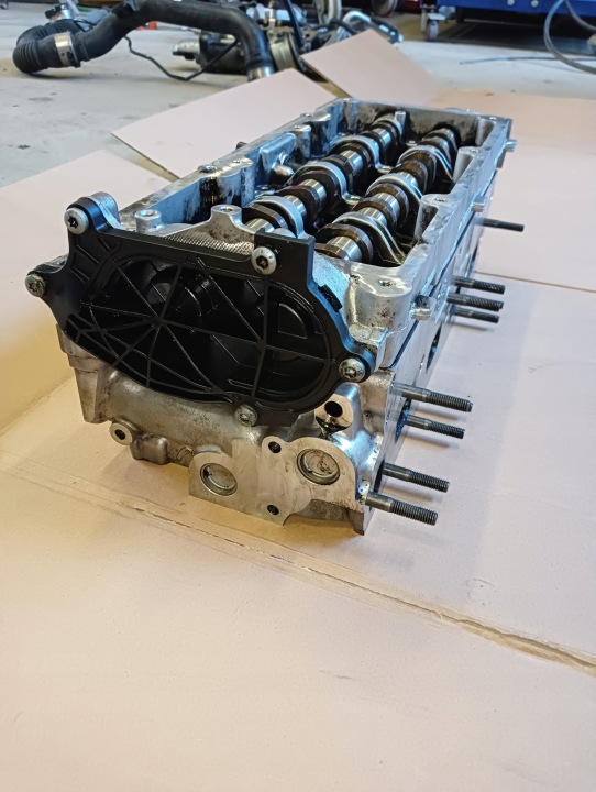 фото №10, Головка з розподільчі вали грм vw audi skoda 2.0 tdi i 05l103403ac 05l103603