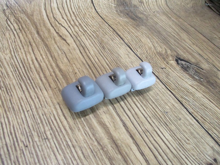 фото №4, Держатель крепление зажим крючок козырёк audi a6 c5