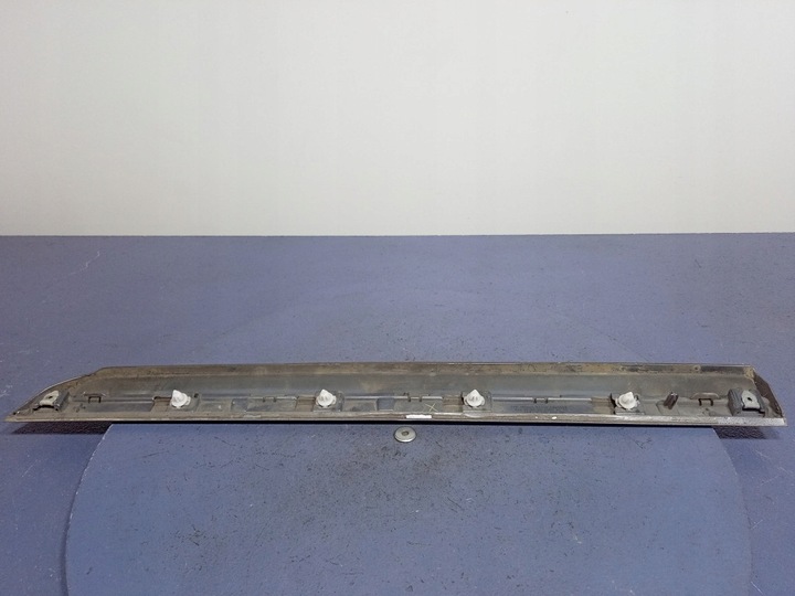 фото №2, Vw passat b8 планка дверь зад правая задняя 3g0854950e lb7s