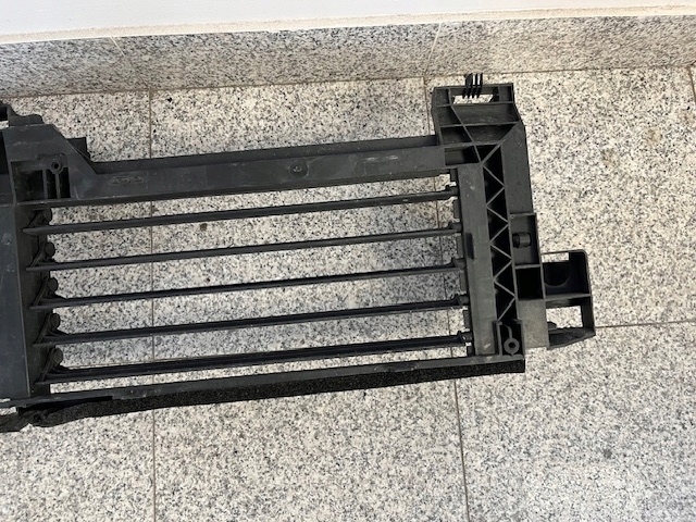 фото №14, Mercedes b-klasa iii w247 впуск руль воздуха жалюзи a2478854500 kk