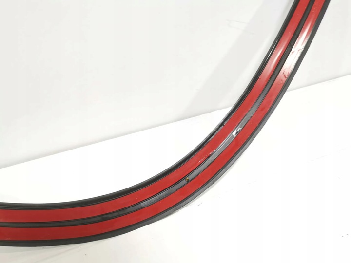 фото №12, Skoda karoq планка крыльев правые перед оригинал !!