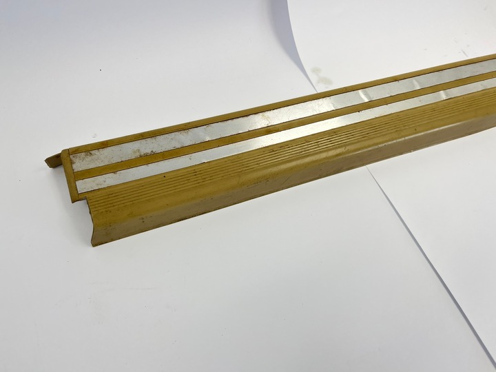 фото №10, Планка пороговая накладка порога mercedes w124 купе ce правый левый кремовый