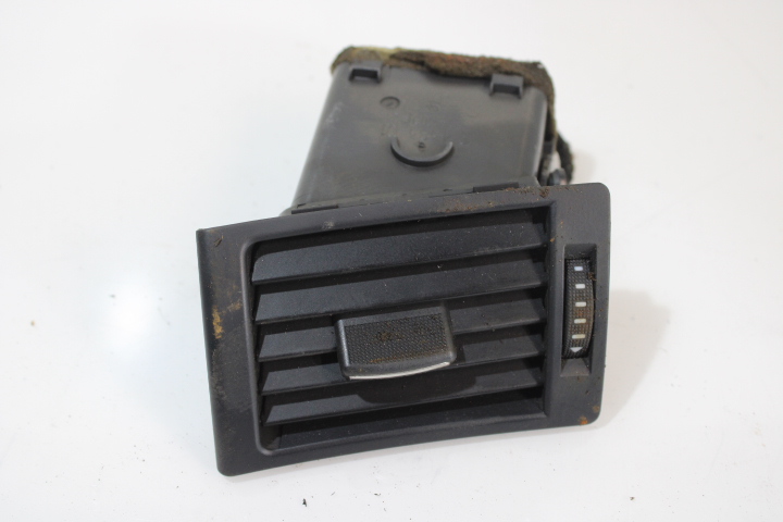 фото №1, Решётка воздуховод левая audi a4 b7