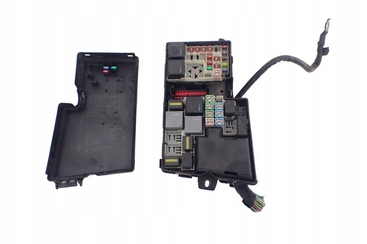 фото №1, C-max 1.8 коробка предохранителей 3m5t-14142-ab