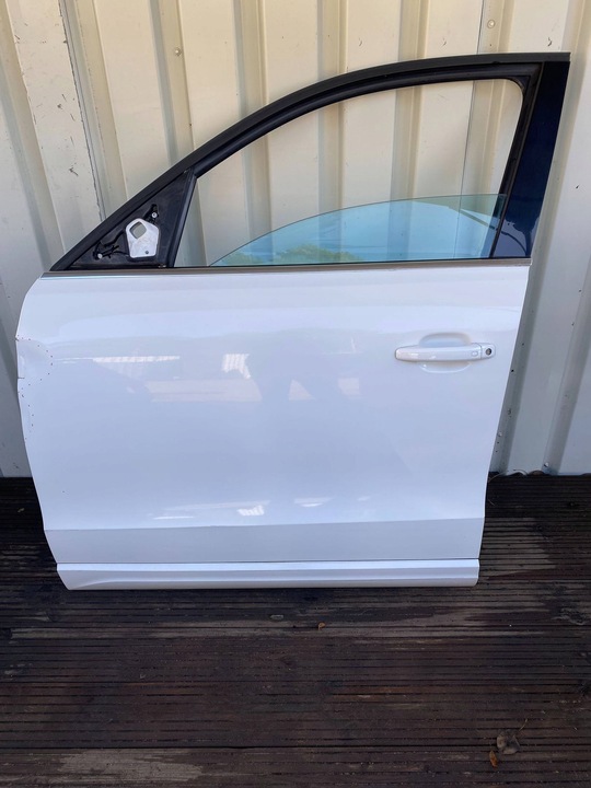 фото №1, Audi q5 8r комплектные дверь левый перед передние ly9c белый
