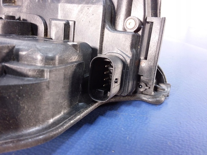 фото №7, Bmw x5 f15 f16 замок дверь зад правый 4 pin 7281942
