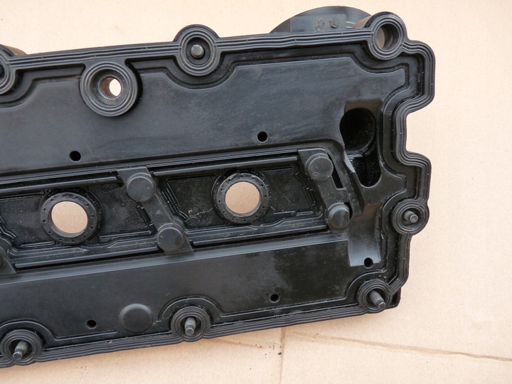 фото №8, Audi a8 d3 рестайлинг 4.2 tdi bvn крышка клапанов 057103469j