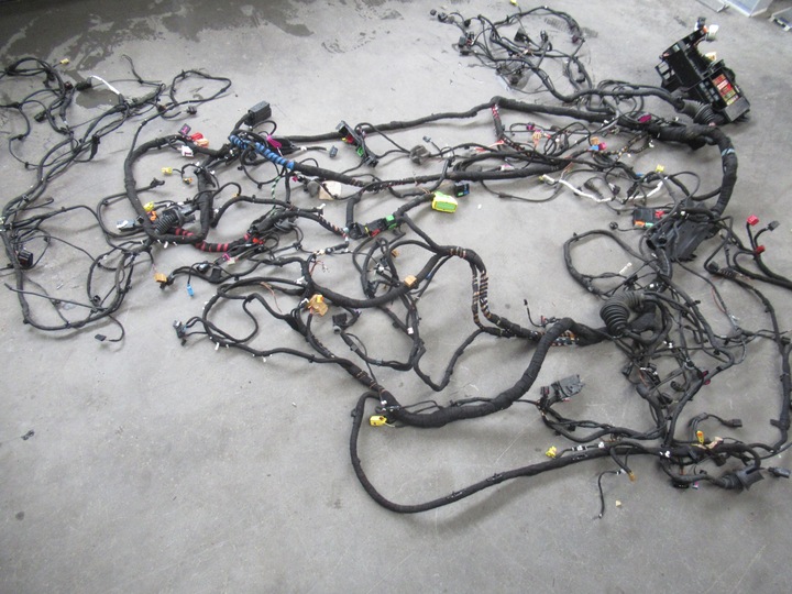 фото №1, Audi r8 5.2 cabrio 420 джгут установка інтер'єру