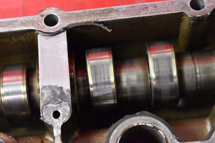 фото №9, Головка двигателя 03c103358g vw golf 5 v 1.4 fsi 90 km 03-09