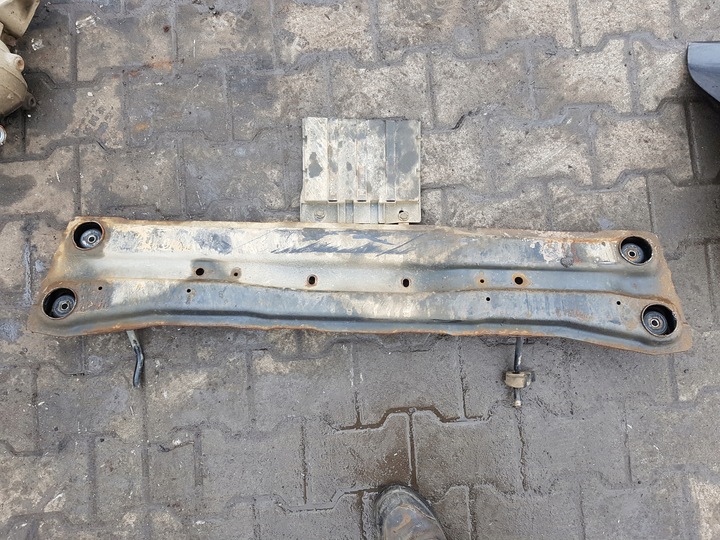 фото №5, Suzuki grand vitara 2 ii 2.4 b балка лапи pod коробки