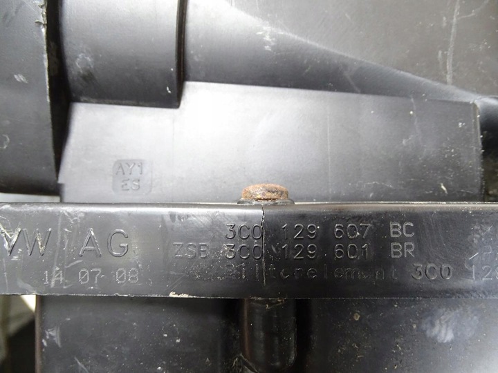 фото №10, Корпус фильтра воздуха + расходомер vw passat 2.0tdi 140km 2.0 tdi