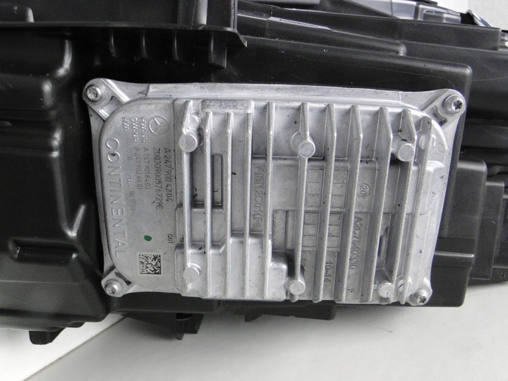 фото №3, Mercedes cla 118 w118 перетворювач модуль лампи led