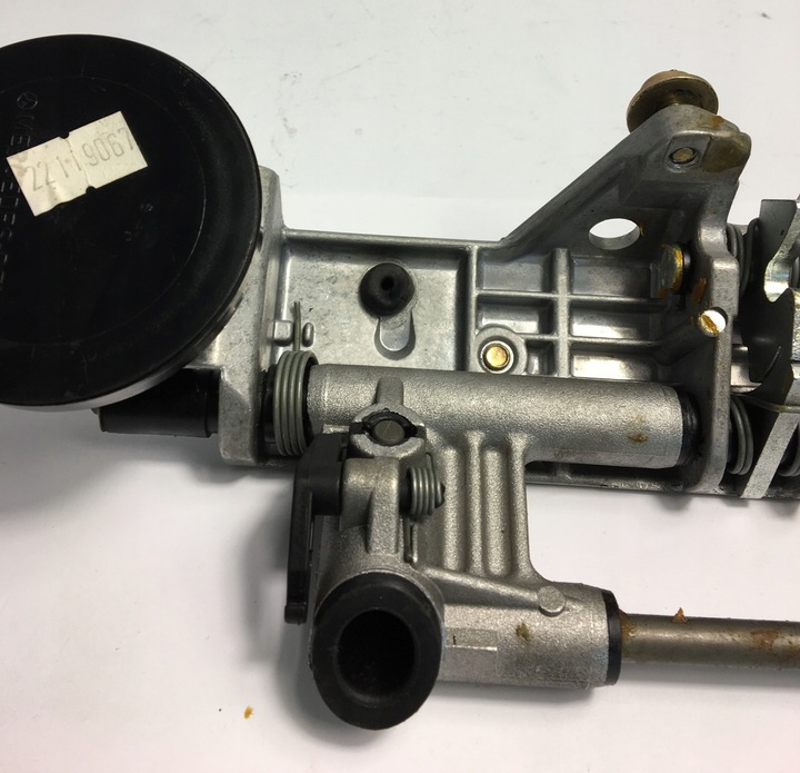 фото №13, Механізм obalania підголівник mercedes w124 sedan купе 1249700025