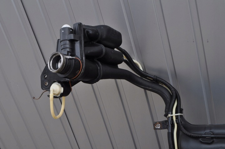 фото №6, Бак топлива audi tt 8n 1.8t quattro bez osprz.