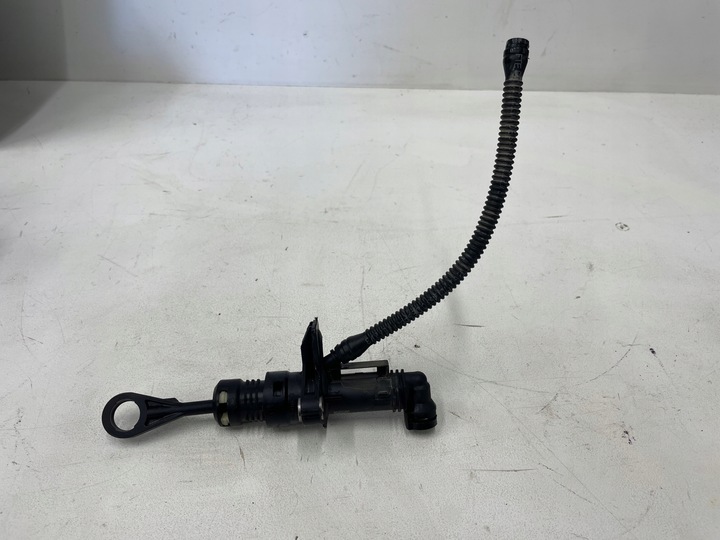 фото №1, Помпа цилиндр сцепления сцепления 2q0721388 оригинал vw