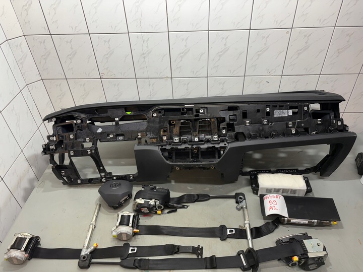 фото №1, Vw passat b9 24r. панель раздаточная консоль капот оригинал подушка безопасности ремни a2.