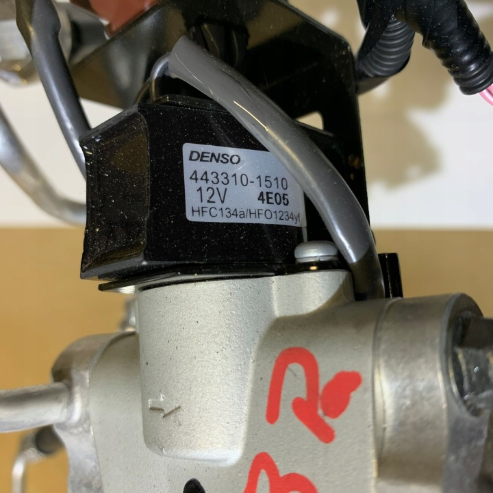 фото №9, Megane v e-tech шланг трубка  924415mz6a 924405ms0a 924415mz4a 924415mz5a