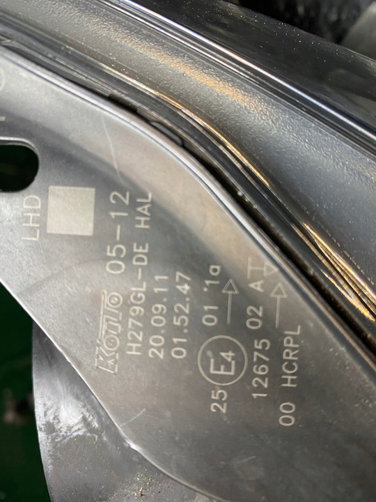 фото №8, Toyota avensis t27 09-12 лампа левая передняя koito 05-12