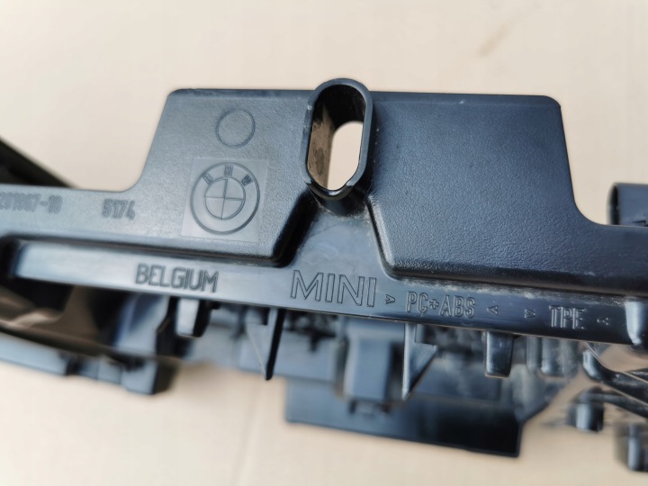фото №14, Mini cooper s f65 f66 oem номер 5a3b4e3 активний верхній забірник  кермо повітря