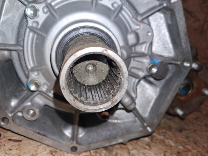 фото №8, Редуктор коробки кпп / коробка передач toyota hilux land cruiser 3.0d