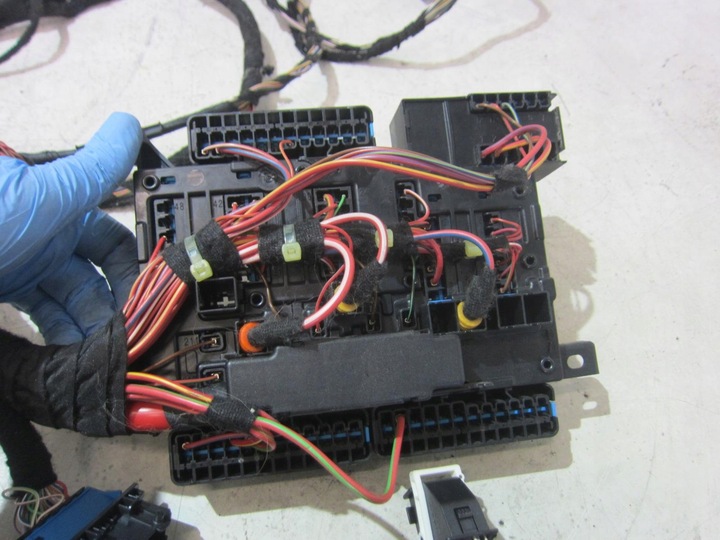 фото №11, Bmw x1 f48 жгут колодки лампы led правые перед установка штекеры 6821872